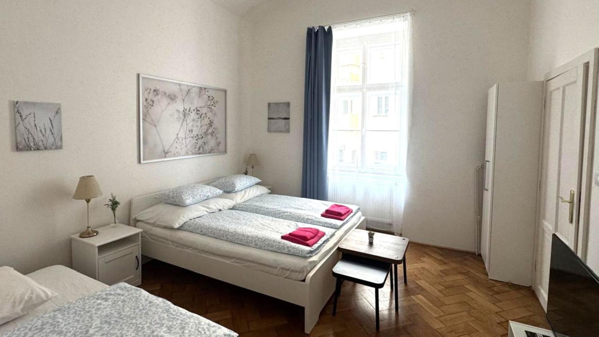 Side Street Apartments Praha Rom bilde